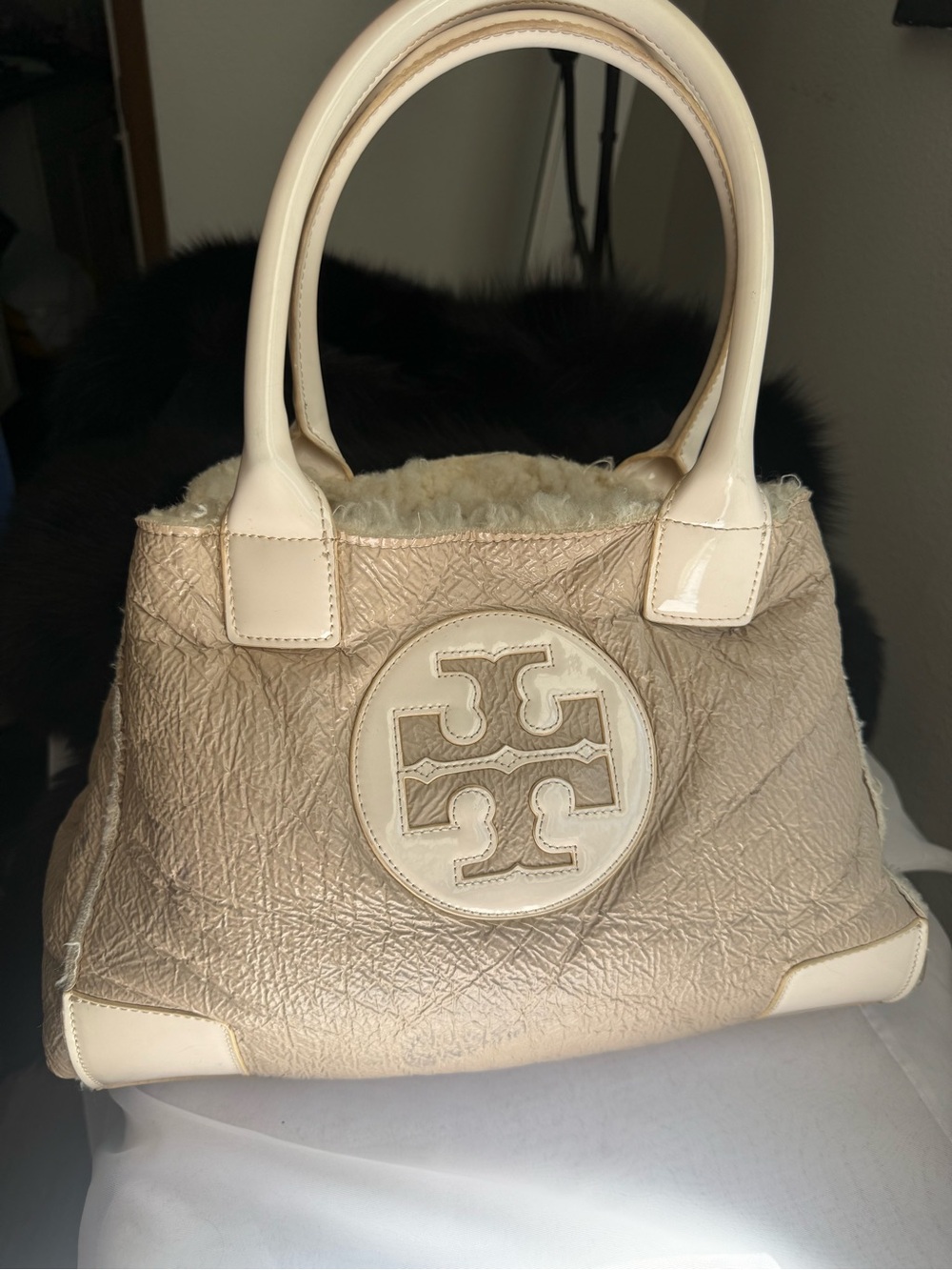 Tory Burch Ella Crinkle Patent Shearling Lined Tote Bag Cream